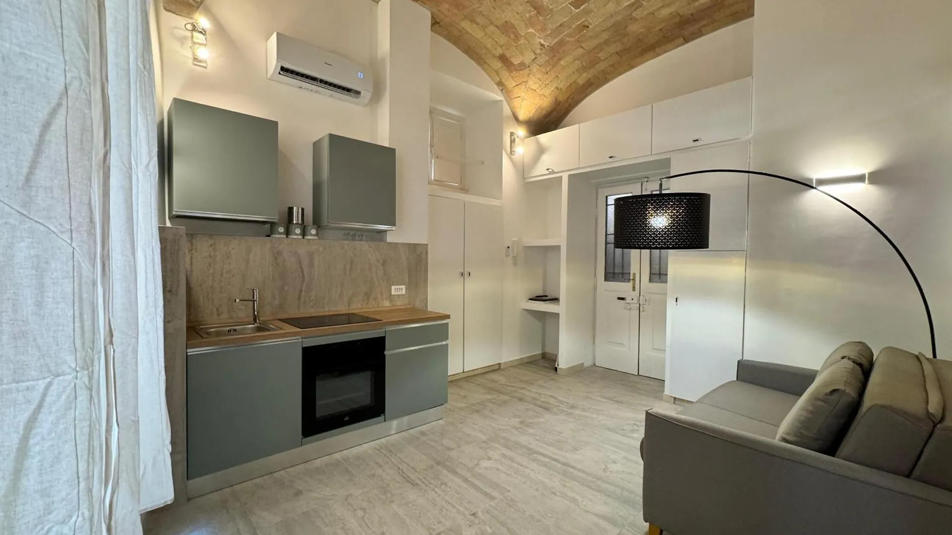 Art Atelier Risorgimento Guest House Rome